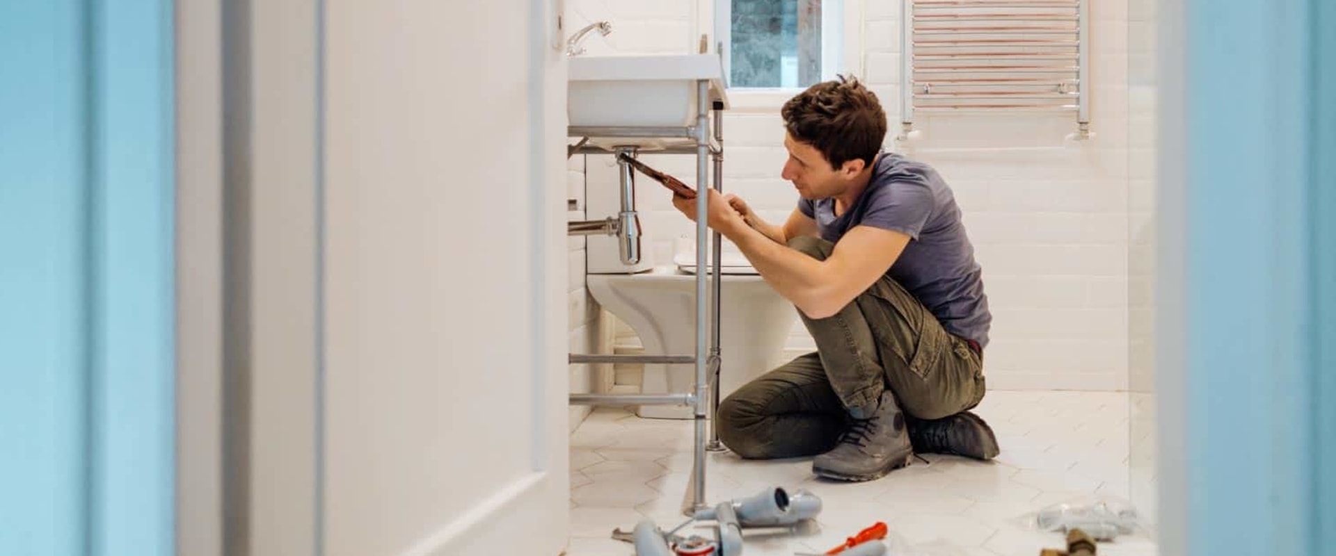 Getting References and Reviews for an Emergency Plumber